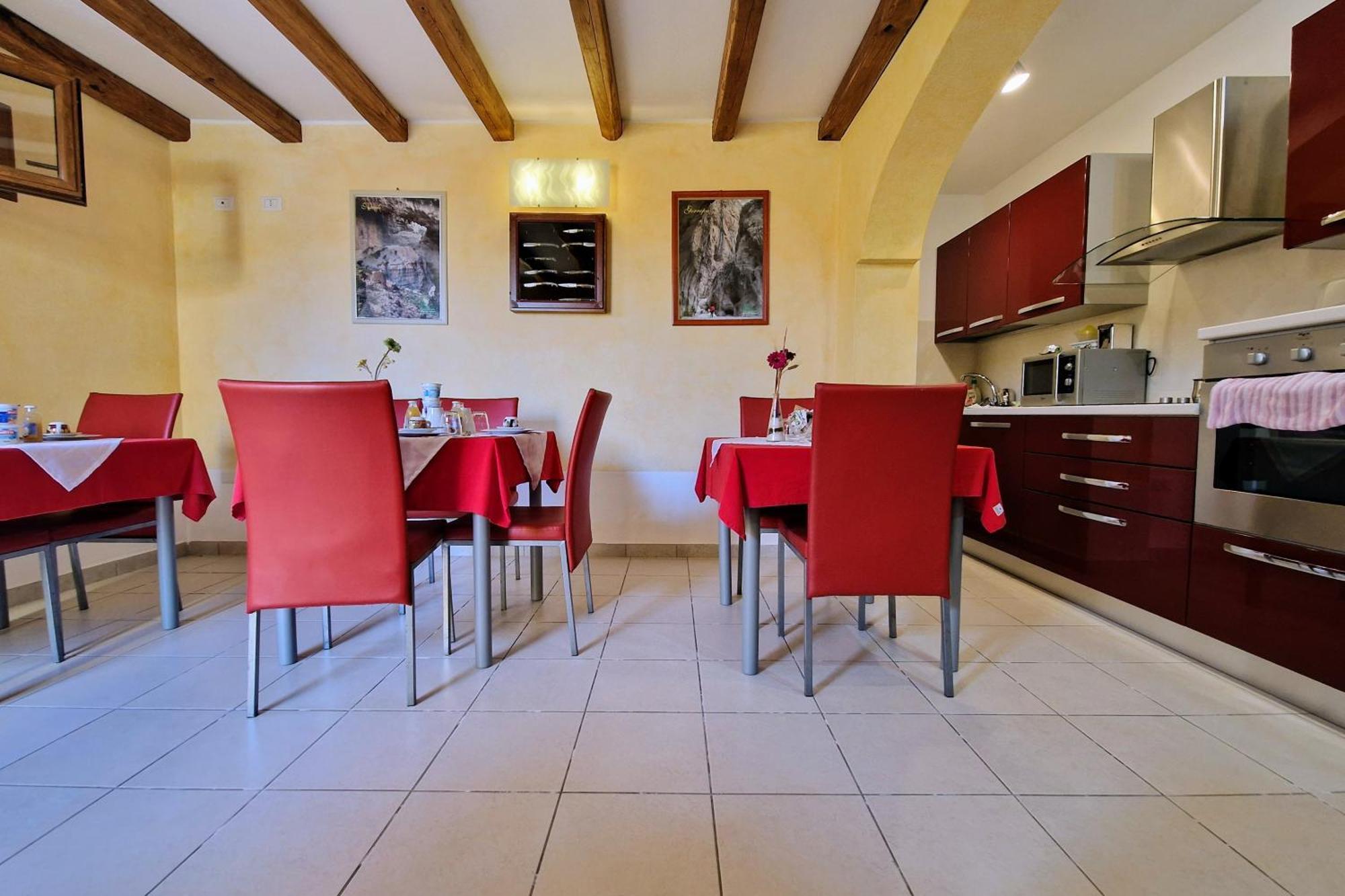 Sa Mamma E Sole B&B Cala Gonone Bagian luar foto