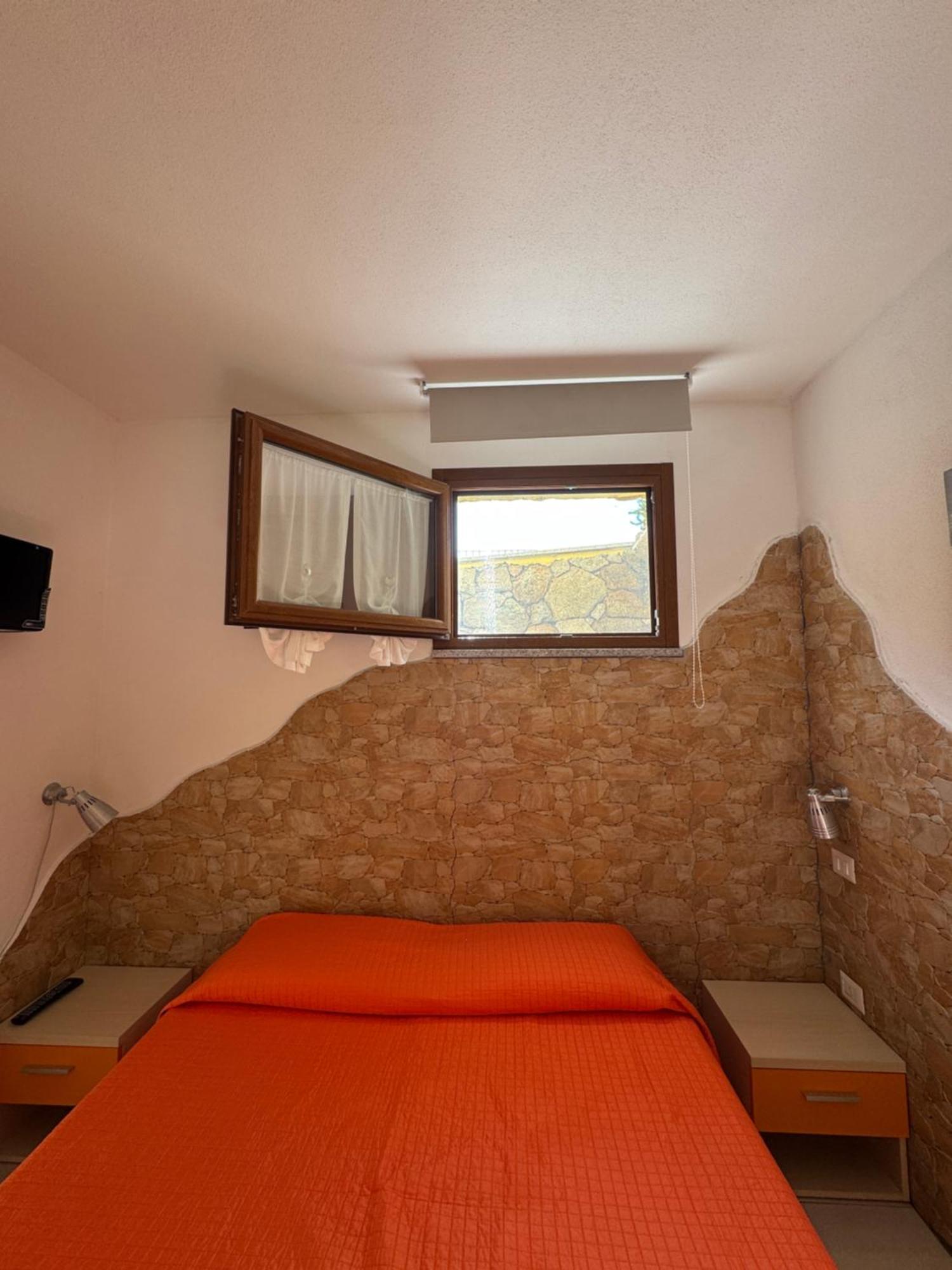 Sa Mamma E Sole B&B Cala Gonone Ruang foto